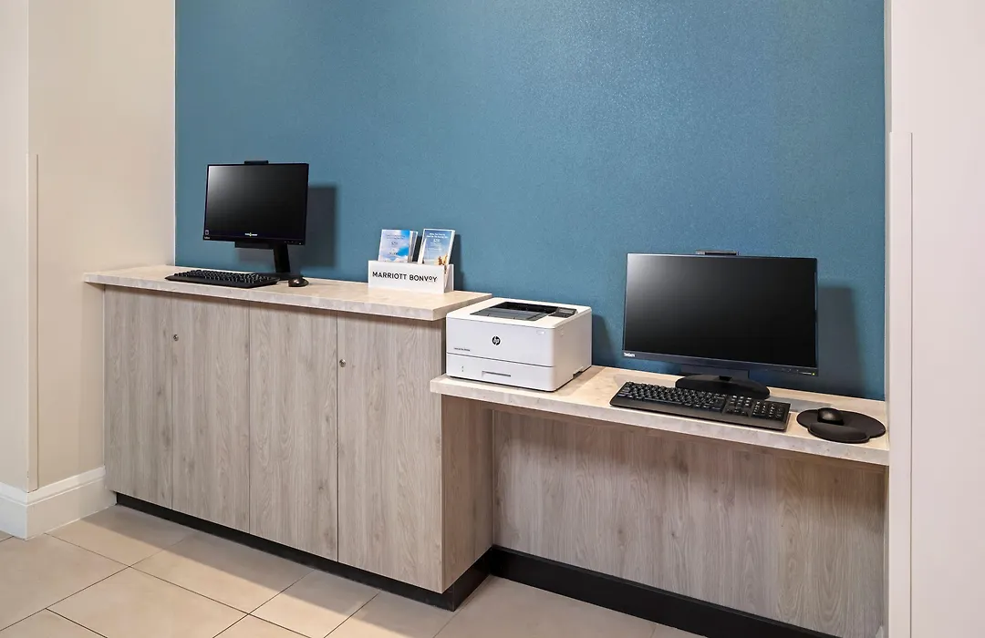 Courtyard By Marriott Marina Del Rey-1